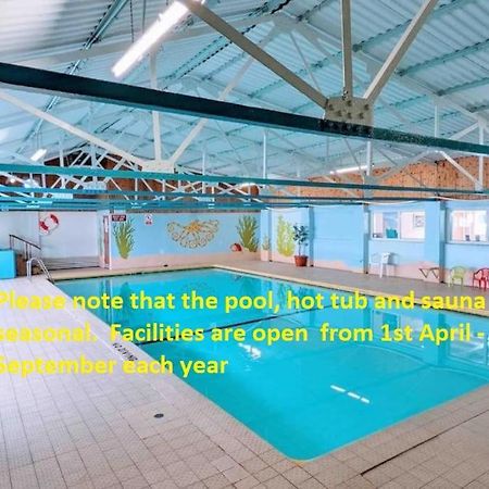 Ocean Breeze, Gower Holiday Village. Allows Dogs Swansea Luaran gambar