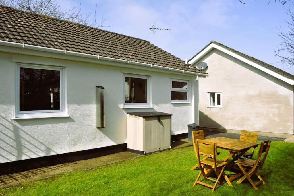Ocean Breeze, Gower Holiday Village. Allows Dogs Swansea Luaran gambar
